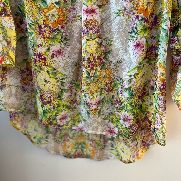 Figueroa & Flowers Sheer Floral Blouse - Picture 7 of 10